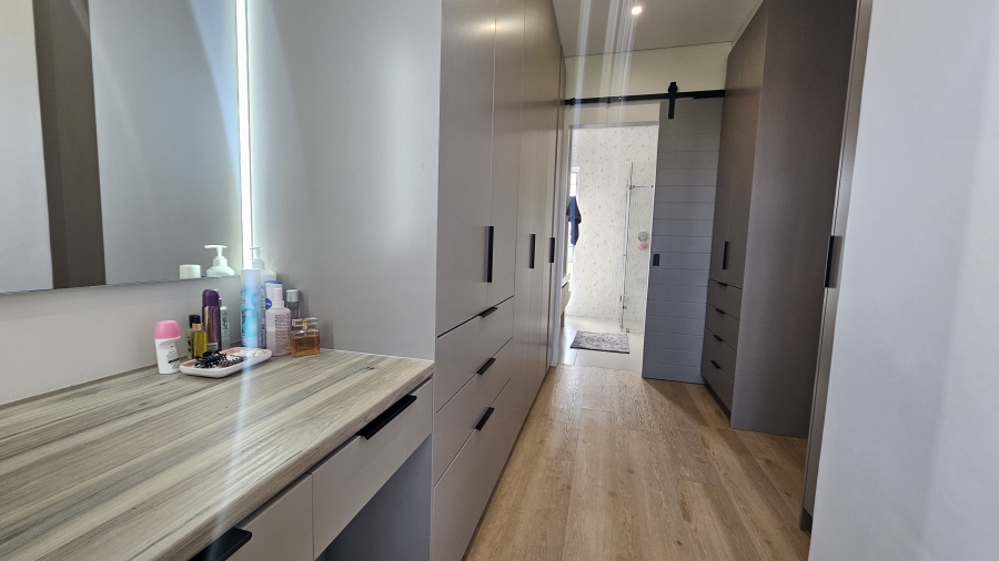 4 Bedroom Property for Sale in Sandown Western Cape